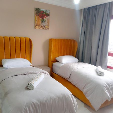 Nouveau Appartement Au Plein Centre-Ville En Face Hilton タンジェ エクステリア 写真